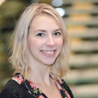 Nikola Urbanikova的照片