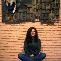 Mari Mahdavi's Photo