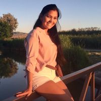 Jhuliana Ramirez's Photo