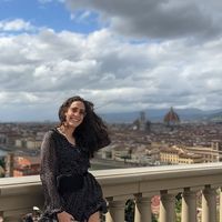 Lucia Peralta Clancy的照片