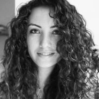 serap sezen的照片