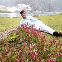 Mirza Hussain的照片