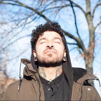 adrian morales的照片