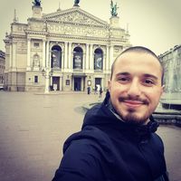 Semih Yazicier的照片