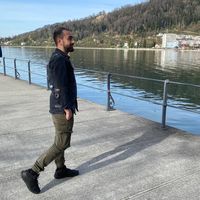 Ender Varli的照片