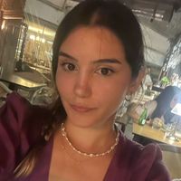 Le foto di Hazal Kaya