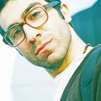 Payam Latifi的照片