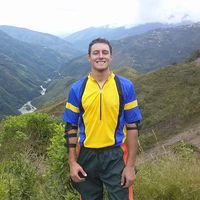 Víctor Olivelli的照片