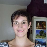 Linzi Calvert的照片