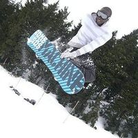 Adrian Tavares的照片